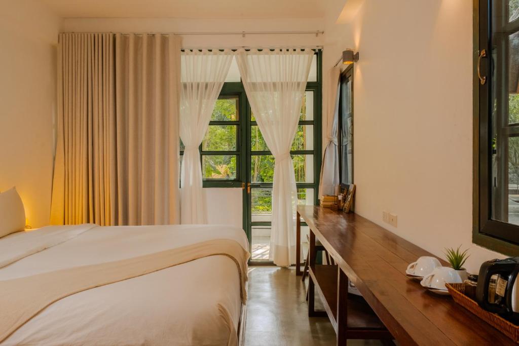 Big Tree Boutique Hotel Room Type - Deluxe Double or Twin Room with Balcony
