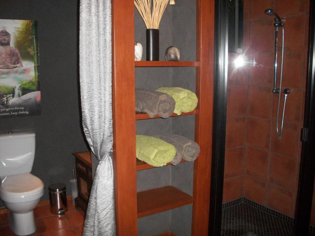 Forest Lodge: Bali-Style Retreat photo 4