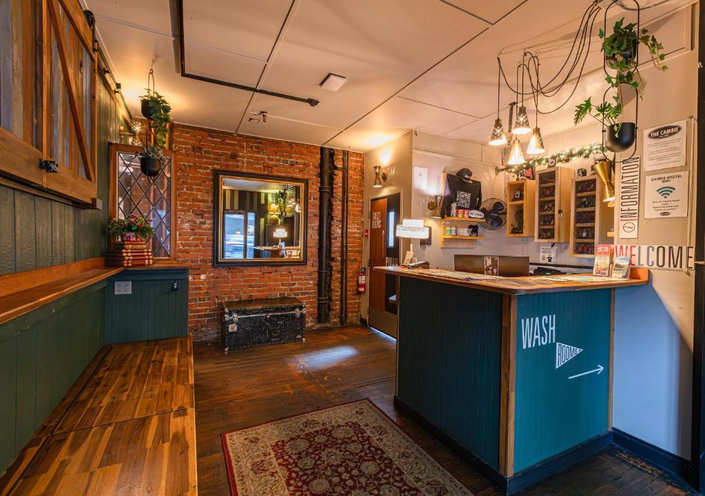 The Cambie Hostel Seymour - Tap to explore photos