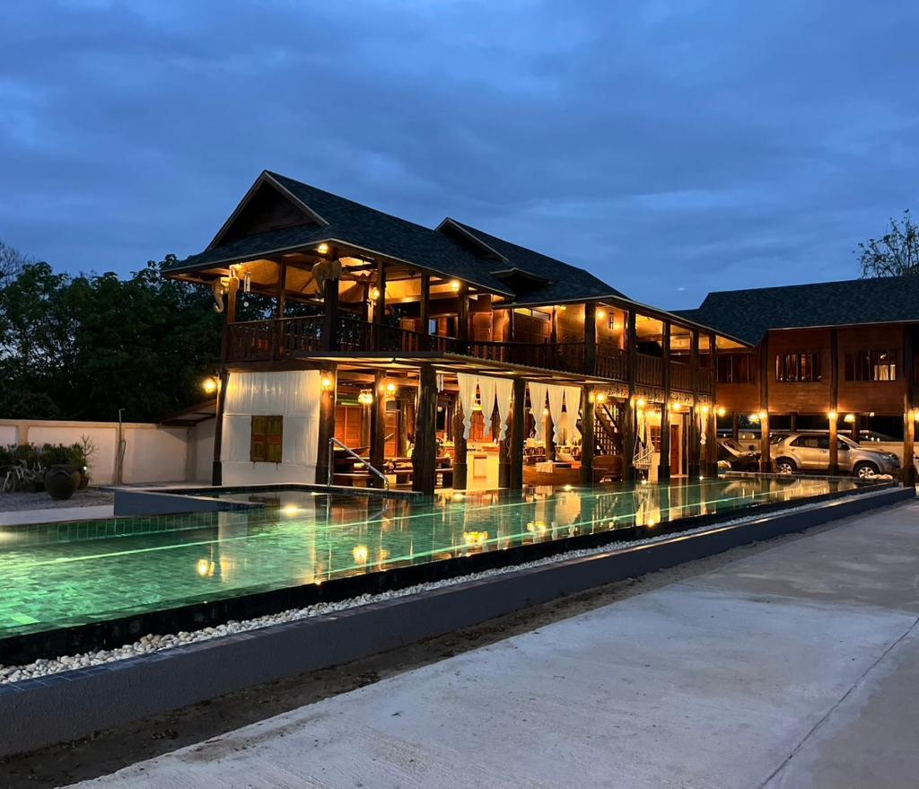 Elephant House and Pool Villas, Chiang Mai