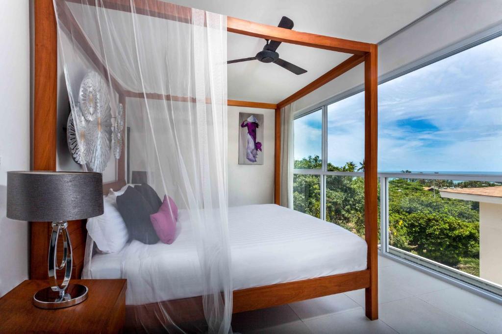 Вилла (One-Bedroom Villa with Private Pool & Round Trip Airport Transfer), Samui Blue Orchid