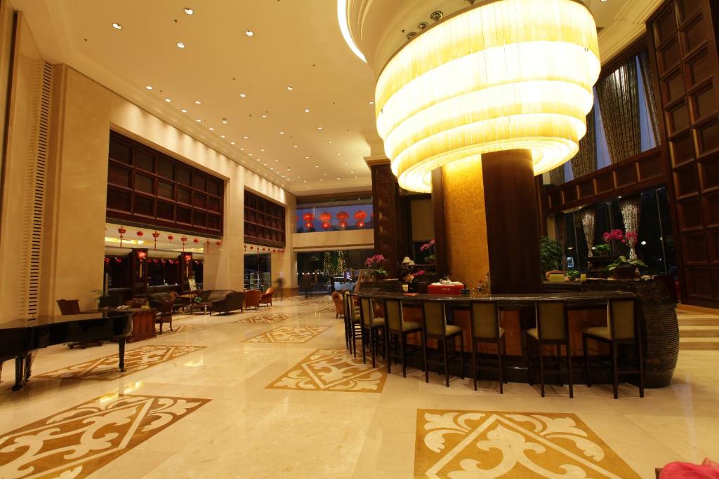 Grand Royal Hotel photo 2