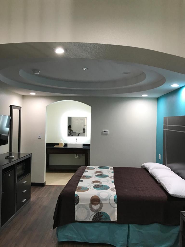 Americas Best Value Inn & Suites Spring / N. Houston photo 3