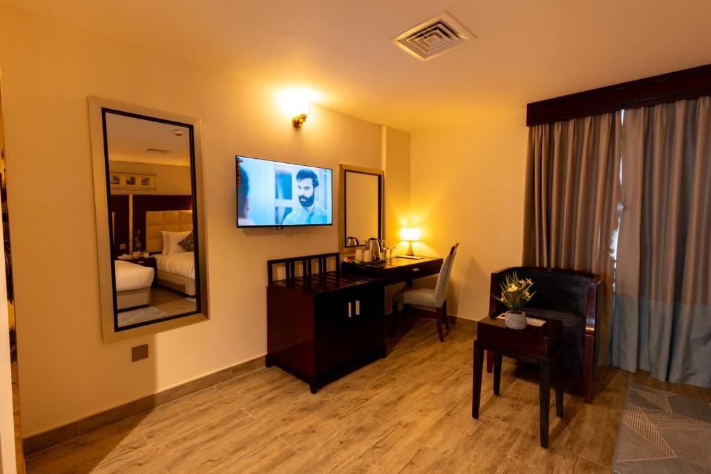 Grand Continent Hotel, Dubai Room Type - Twin Room