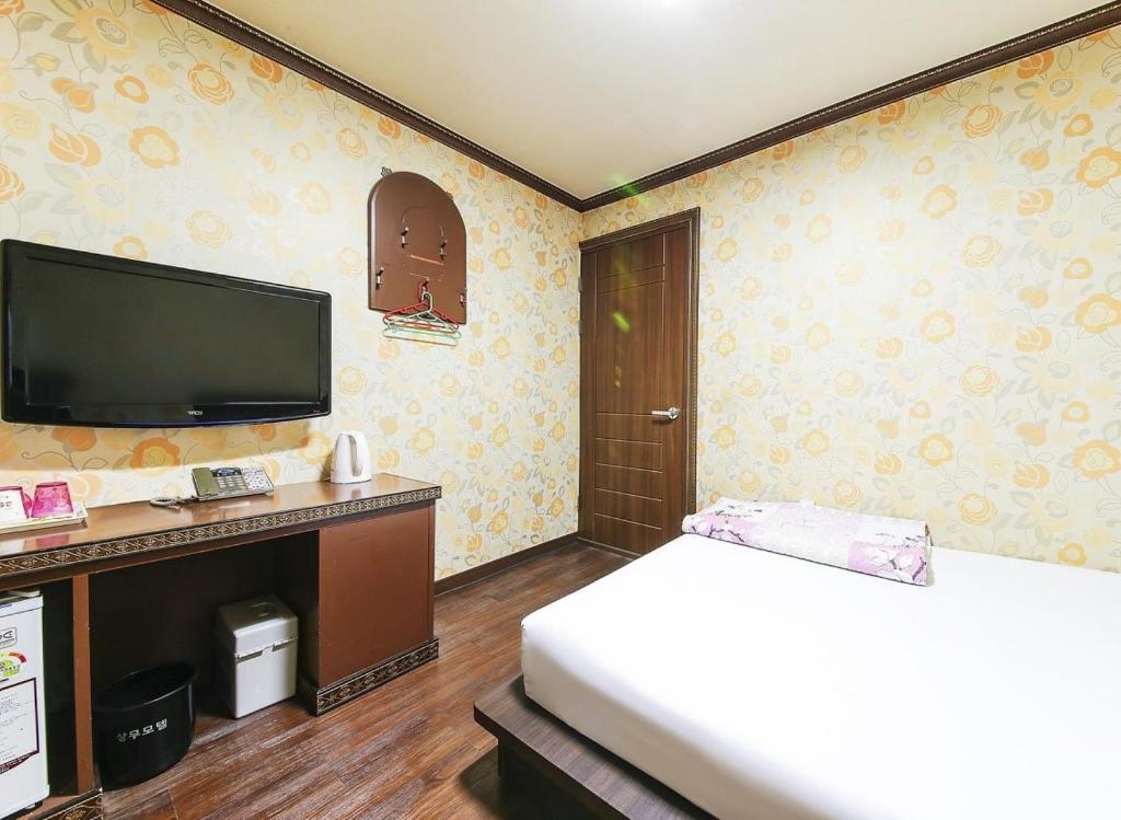 Sangmu Motel Gwangju photo 4