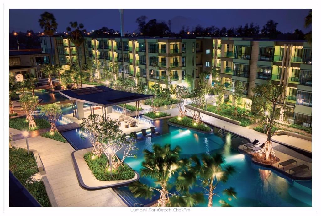 LPN Cha-am Beachfront Wifi 10 meters to beach 1BR ติดทะเล photo 4