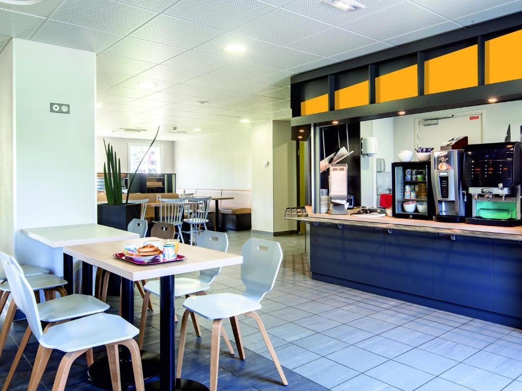B&B HOTEL Paris Romainville Noisy-le-Sec photo 3