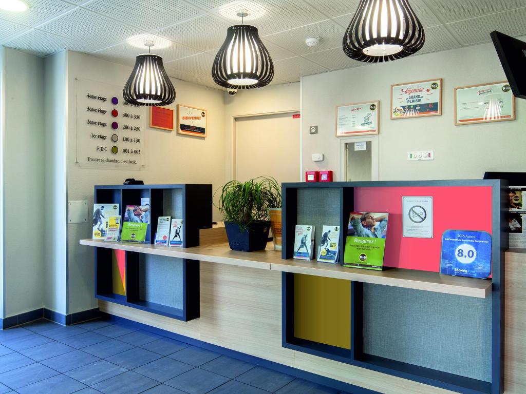 B&B HOTEL Paris Romainville Noisy-le-Sec photo 2