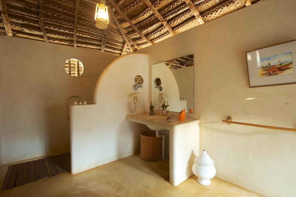 Dolphin Beach Resort photo 3