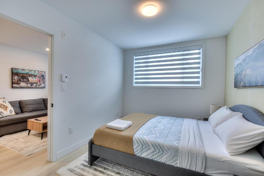 Le Montreal Adventure! Restful Nights Full Kitchen & Fast Wifi - Tap to explore photos