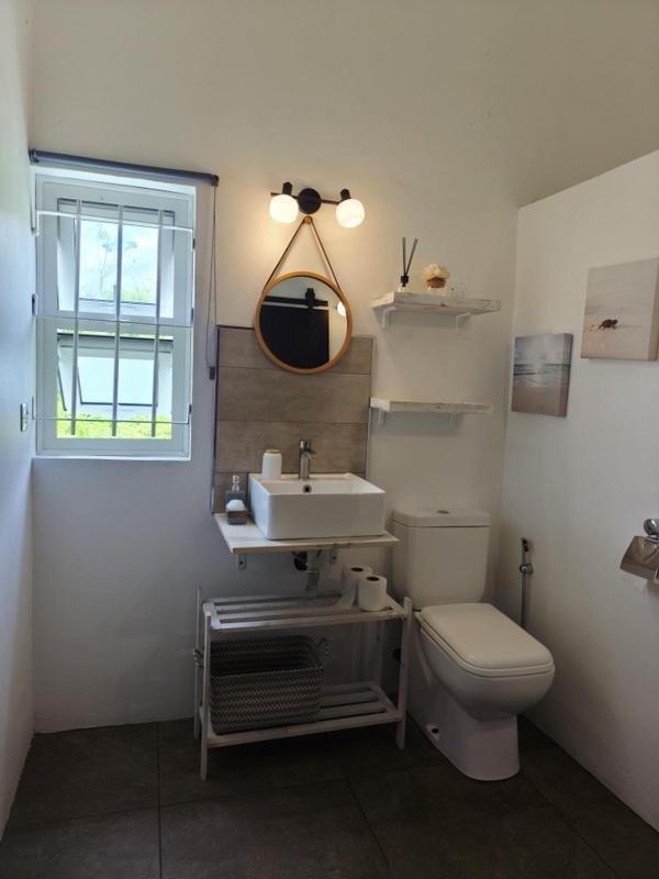 El-Sangha Studio 2mina pieds de la plage de baie du cap - Tap to explore photos