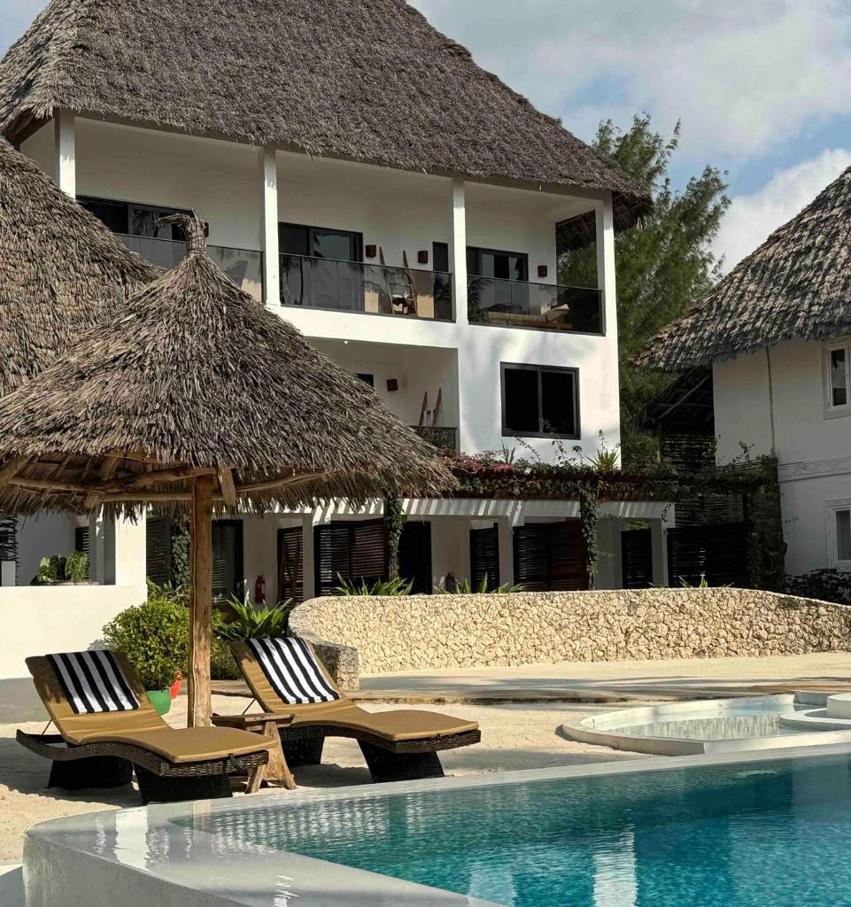 MANOLO Beach Resort Room Type - Suite with Sea View