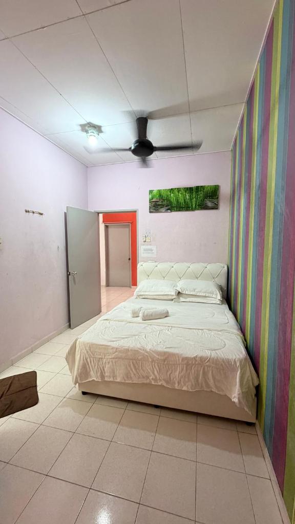 Zuma Homestay - Tap to explore photos