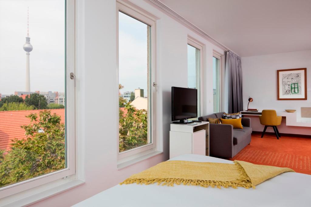 Сьюит (Люкс «Арт»), art'otel berlin mitte