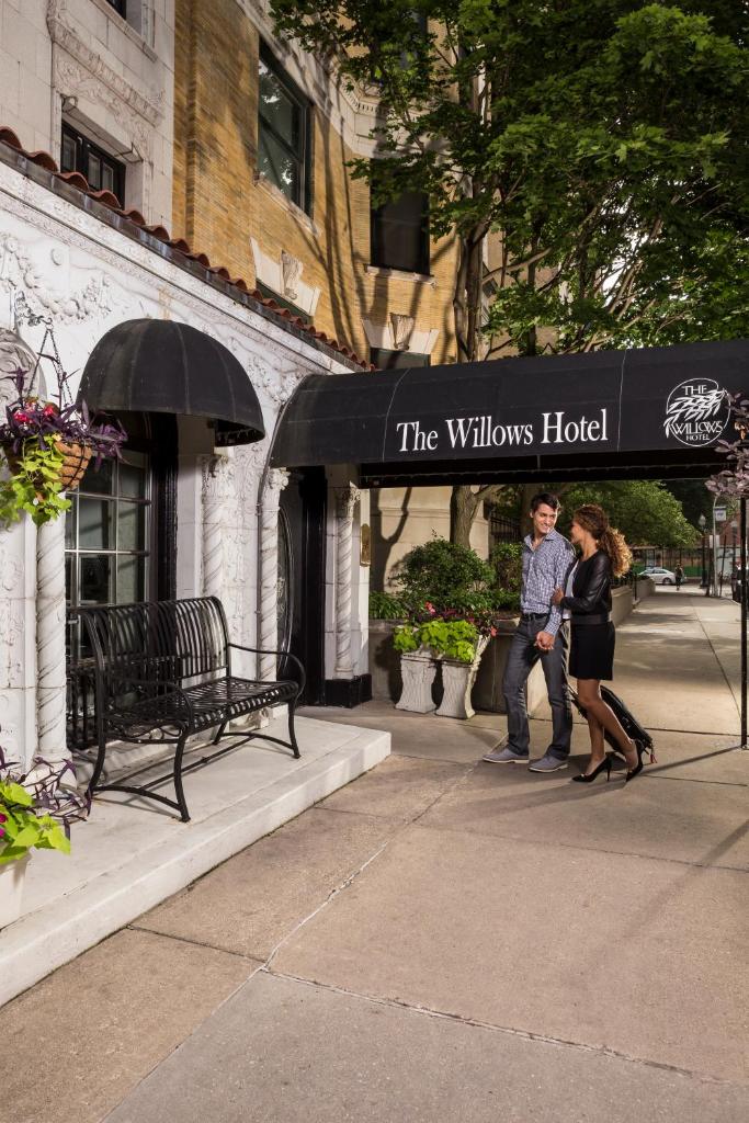 The Willows Hotel image