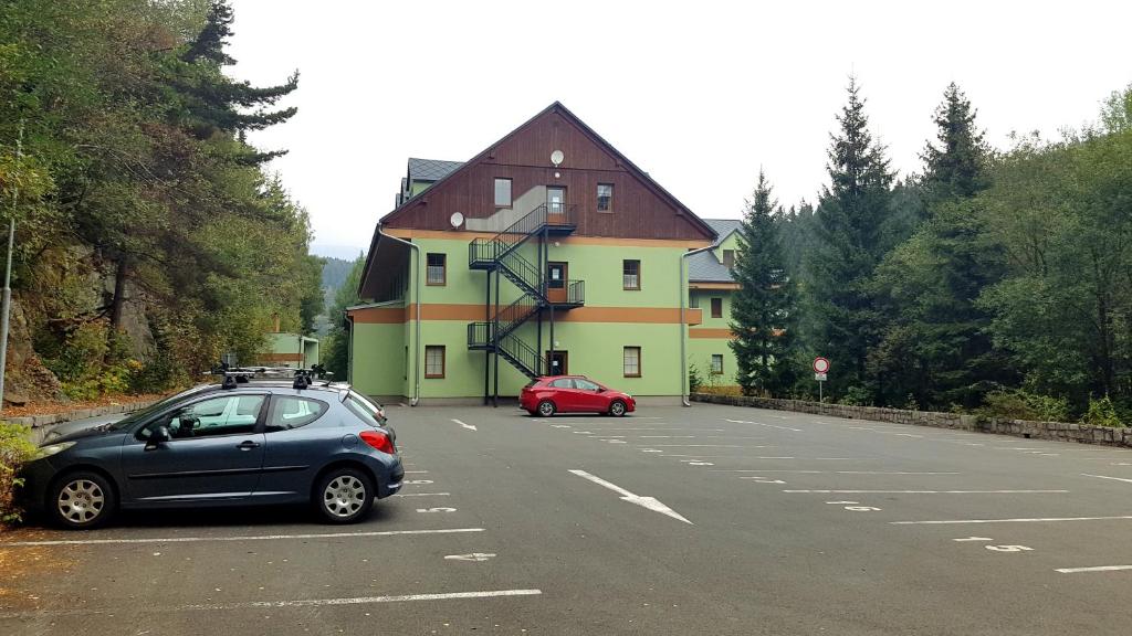 Apartmány Orbit Karlov photo 4
