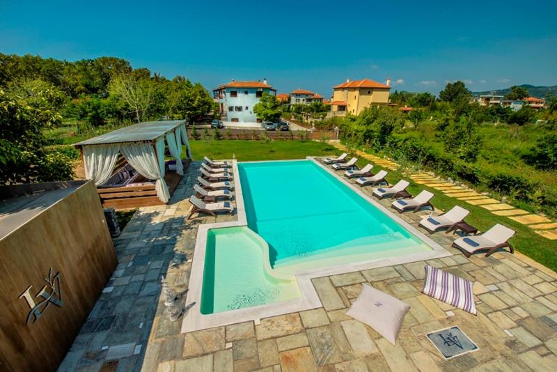 Levantes Villas photo 3