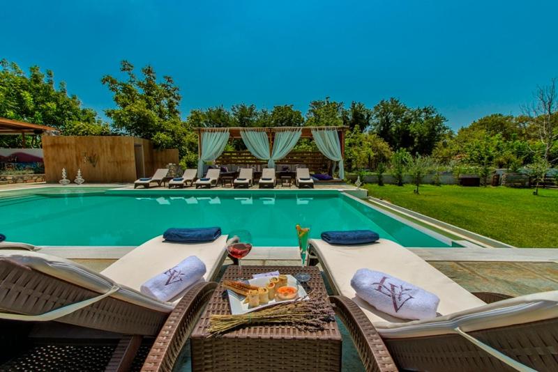 Levantes Villas photo 1