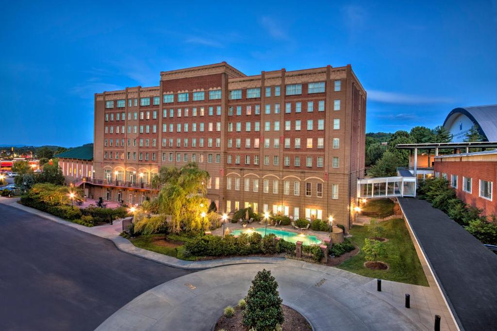 Carnegie Hotel & Spa image