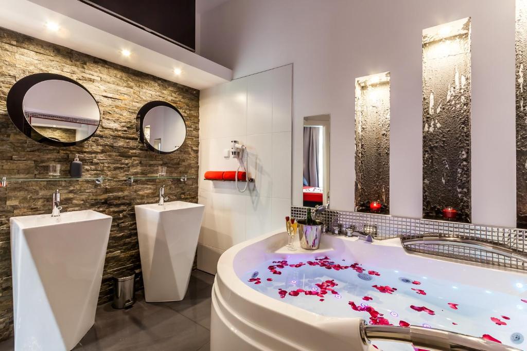 Двухместный (Роскошный номер с кроватью размера «king-size»), Komorowski Luxury Guest Rooms