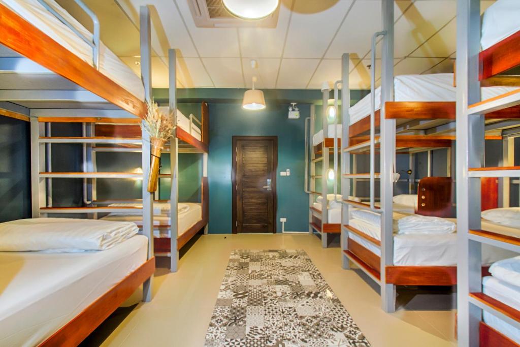 Номер (Кровать в общем номере для мужчин и женщин с 10 кроватями), Hom Hostel & Cooking Club