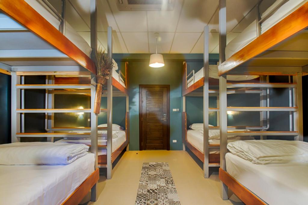 Номер (Кровать в общем 8-местном номере для мужчин и женщин), Hom Hostel & Cooking Club