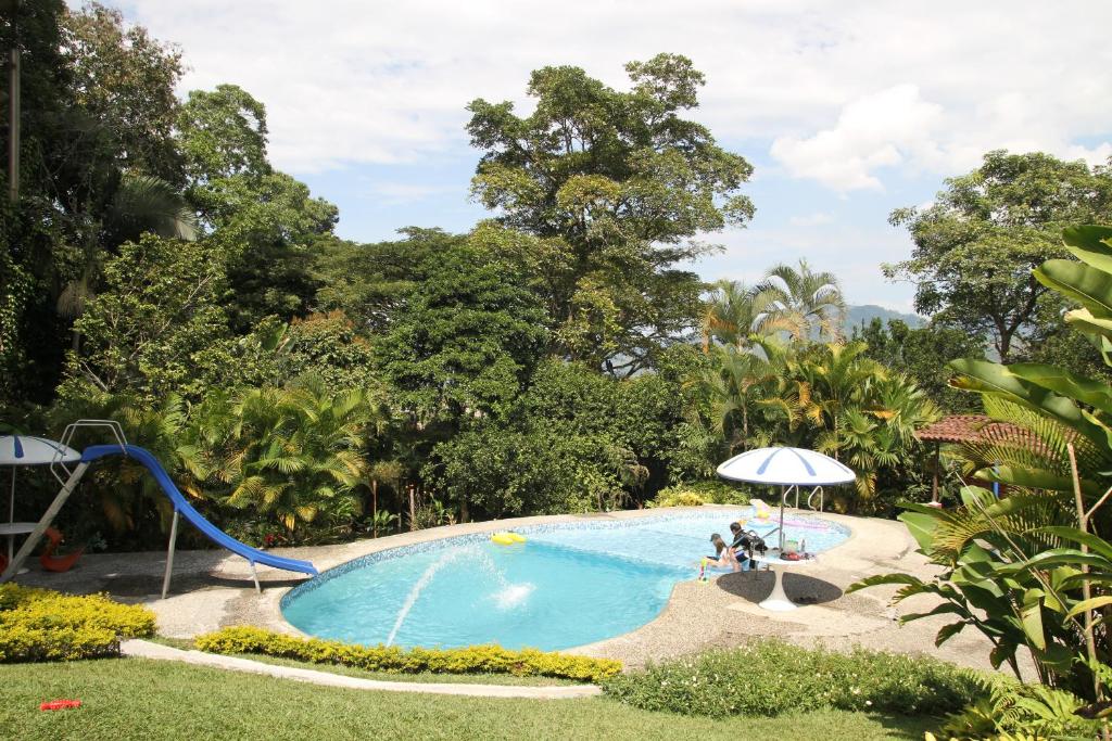 El Jardín de los Colibríes - Pereira, Risaralda photo 3