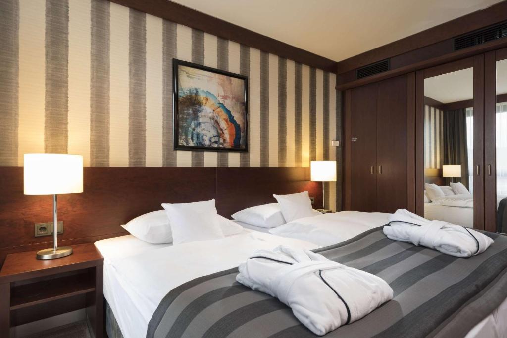 Сьюит (Полулюкс), Maritim Hotel Königswinter