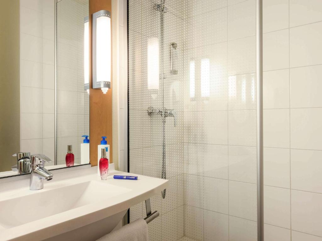 ibis Compi Room Type - Standard Double Room