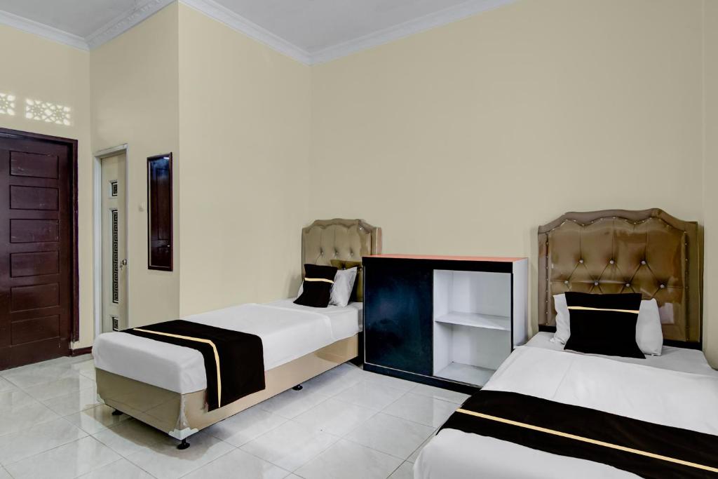 Collection O Gefa Sleep N Go - Tap to explore photos