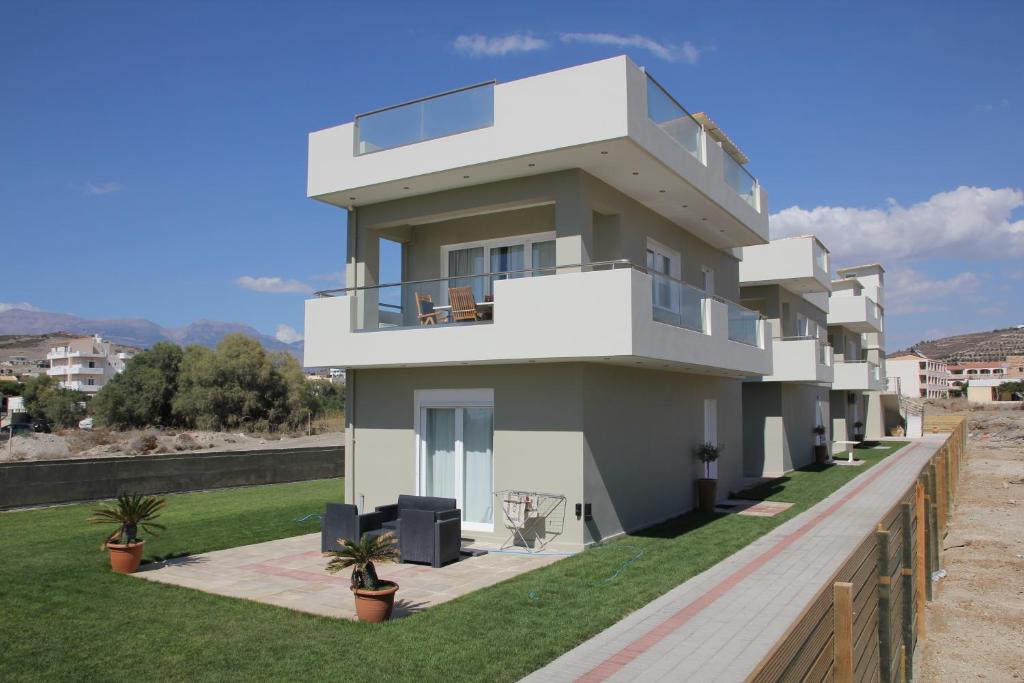 Holiday Luxury Villas