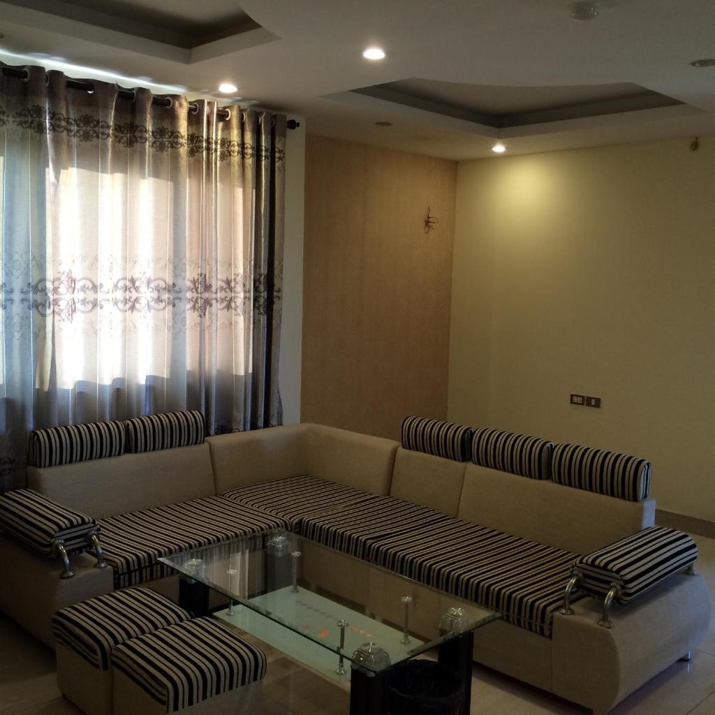 Апартаменты (Апартаменты в пентхаусе), Chio Hotel