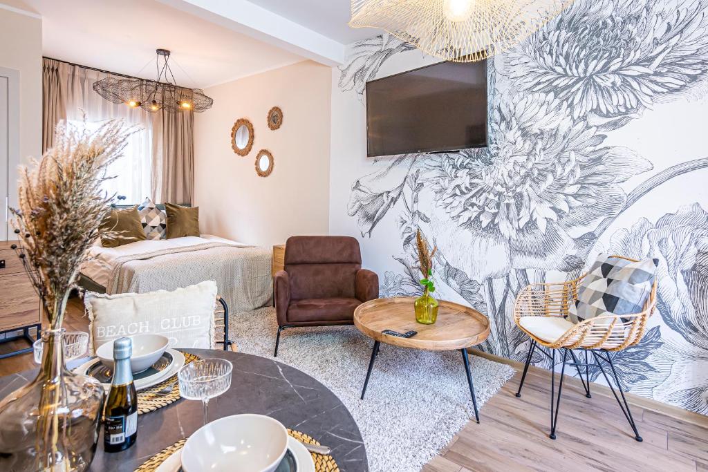 Tamara Suites & Apartments Room Type - Studio with Terrace