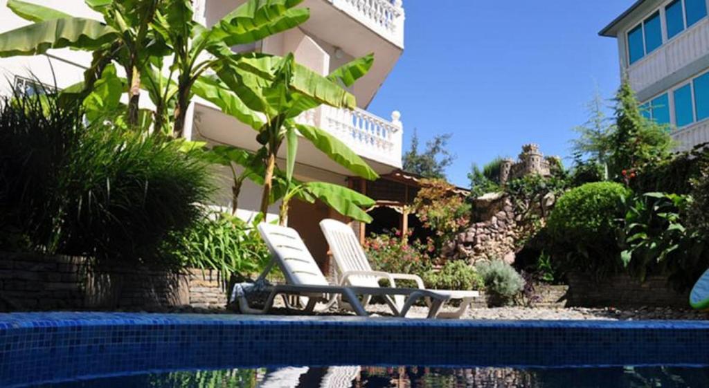 Viva Victoria Guest House
