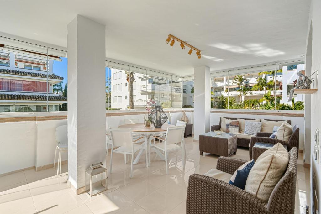 Las Cañas Beach - Marbella Golden Mile by Finest Rentals - Tap to explore photos