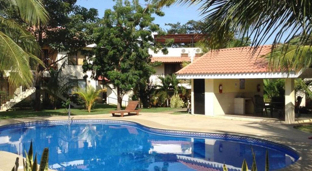 Las Colinas de Playas del coco photo 2