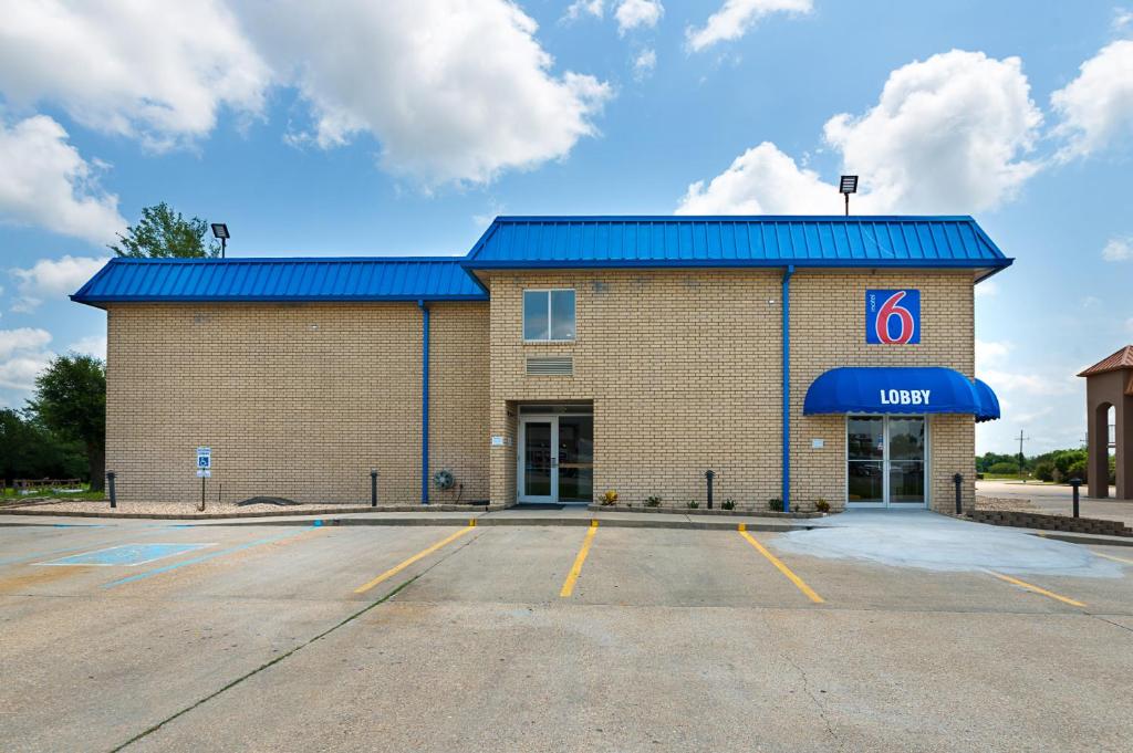Motel 6-New Iberia, LA photo 2