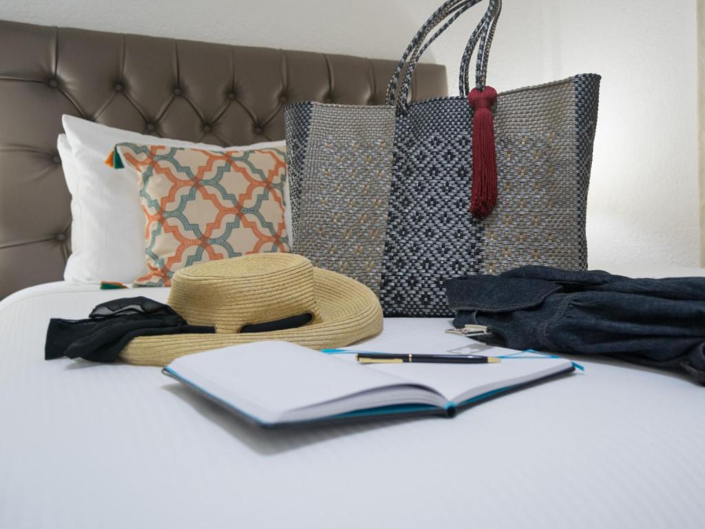 In & Out Hotel photo 3