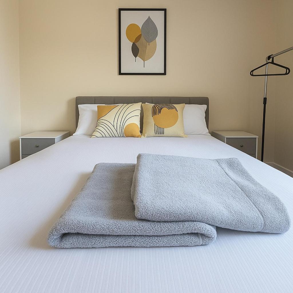 Prospect Cottage - Easy Access to Canterbury & Dover - Tap to explore photos