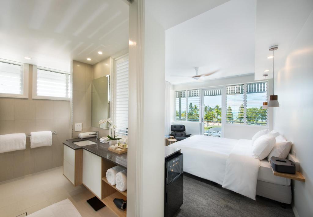 Heart Hotel and Gallery Whitsundays photo 3