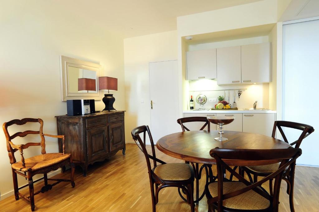 Апартаменты (Апартаменты с 1 спальней), Appartements Caumartin 64