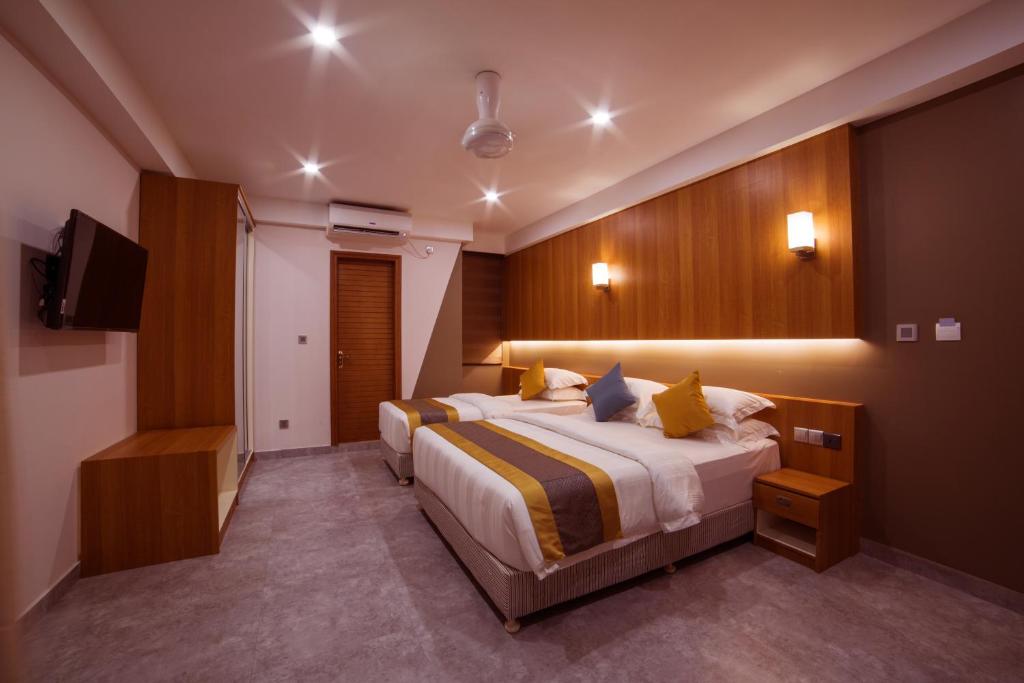 Kuredhi Beach Inn photo 2