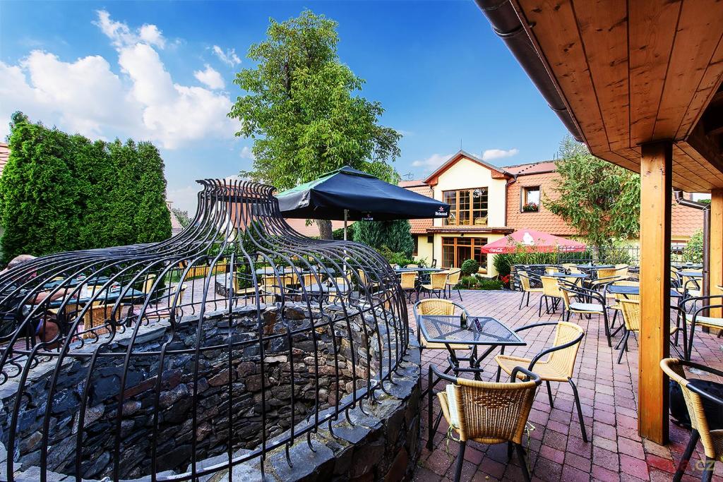 Restaurace a Penzion U Palečků photo 2