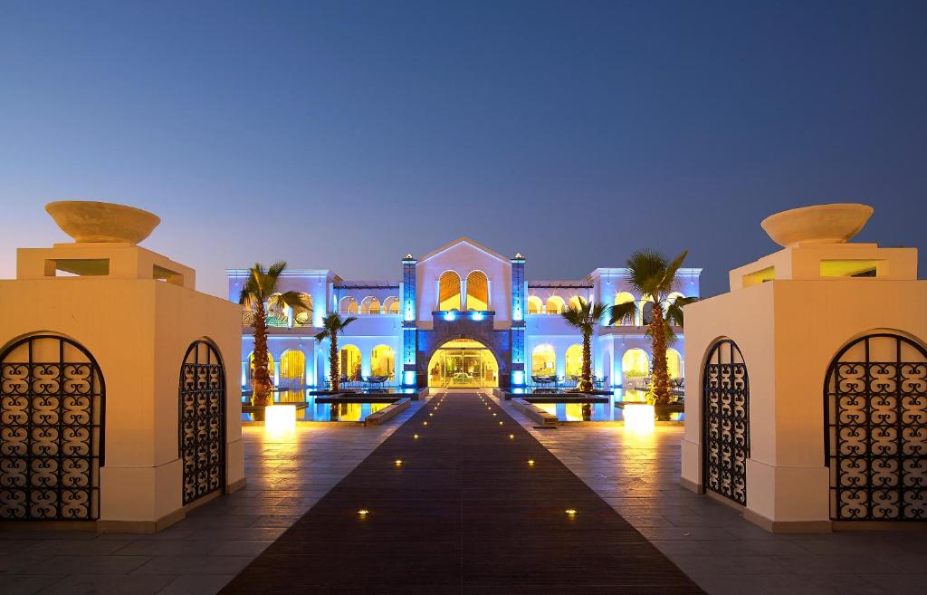 Anemos Luxury Grand Resort photo 4