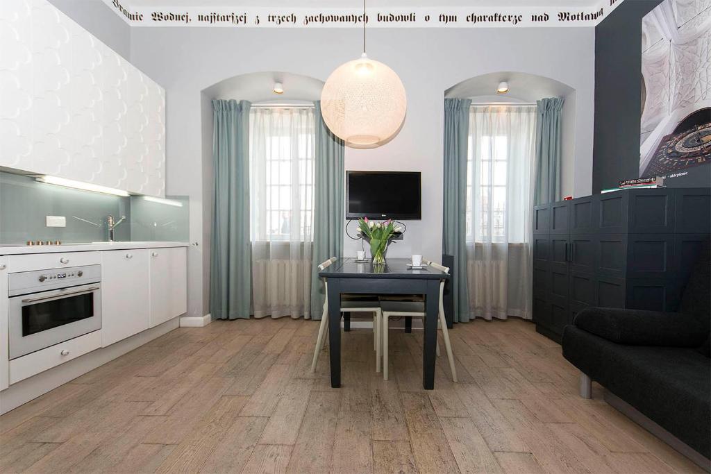Апартаменты (Улучшенные апартаменты с 2 спальнями - Chlebnicka Street, 21/2), Patio Apartments
