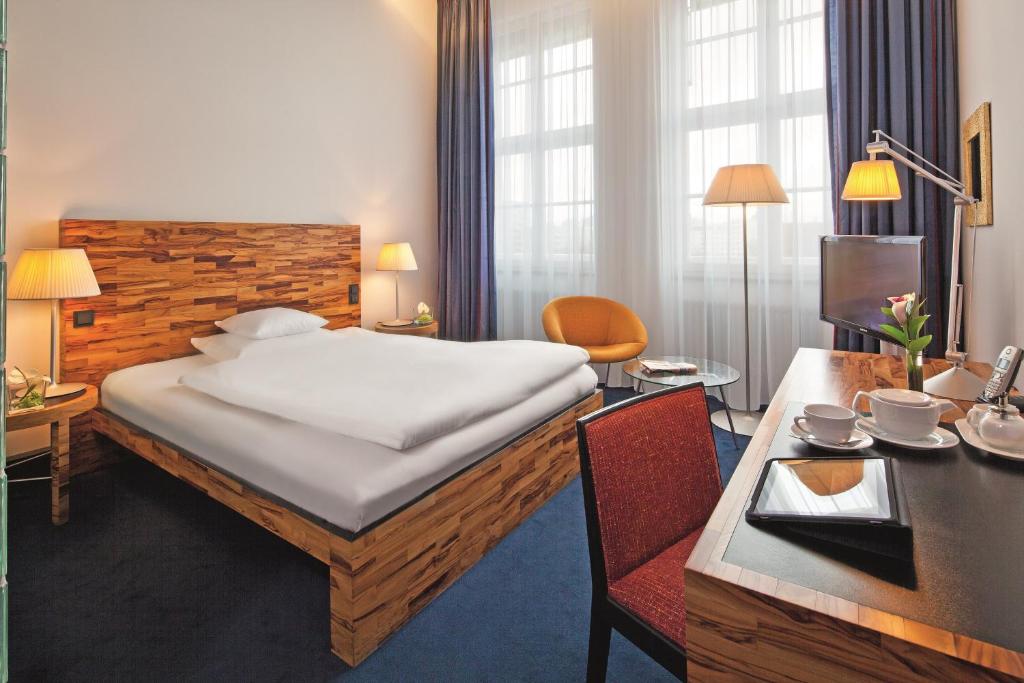 Двухместный (Классический номер с кроватью размера «queen-size»), Mövenpick Hotel Berlin Am Potsdamer Platz