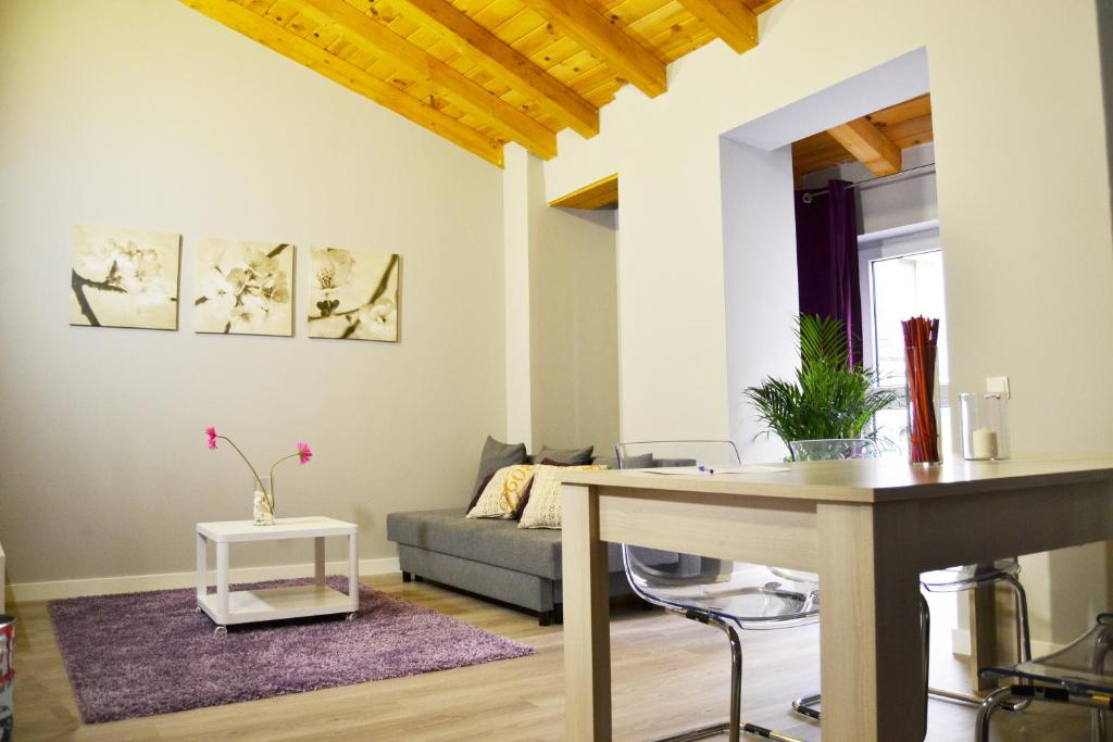 Apartamentos GO - Leopoldo Cano Center photo 1