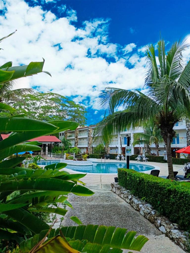 Hotel Plaza Palenque - Tap to explore photos