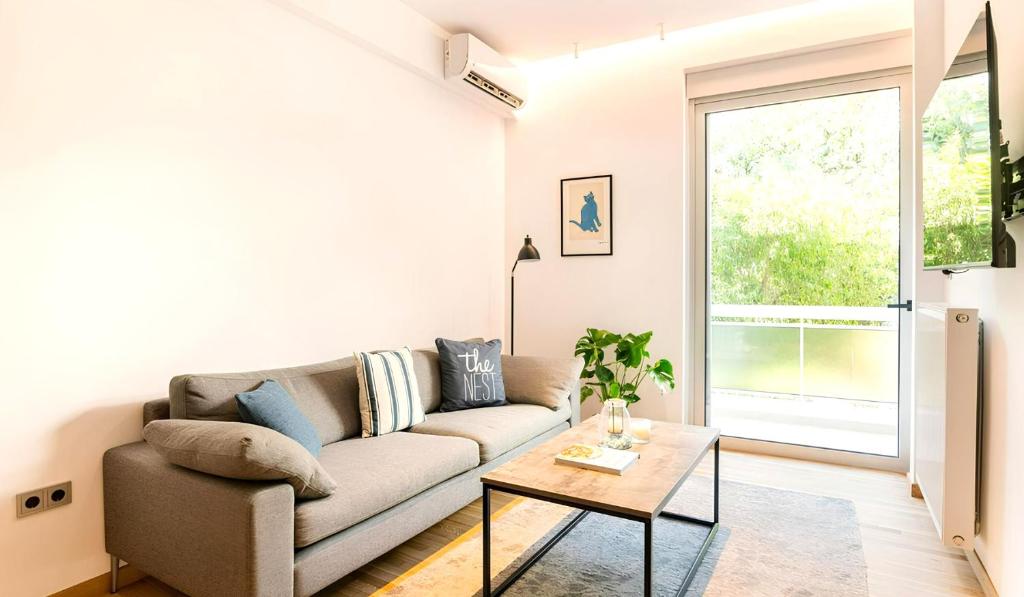 Serenity & Luxury - Elegant 2BR in Kifisia's Center - Tap to explore photos