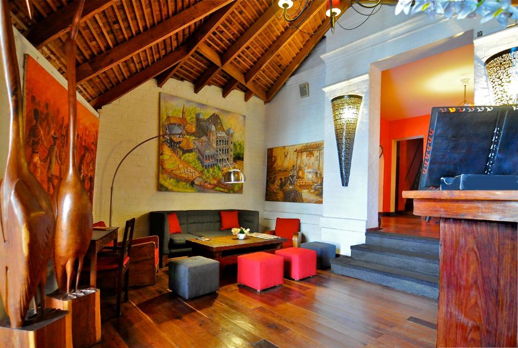 Rova Hotel photo 1